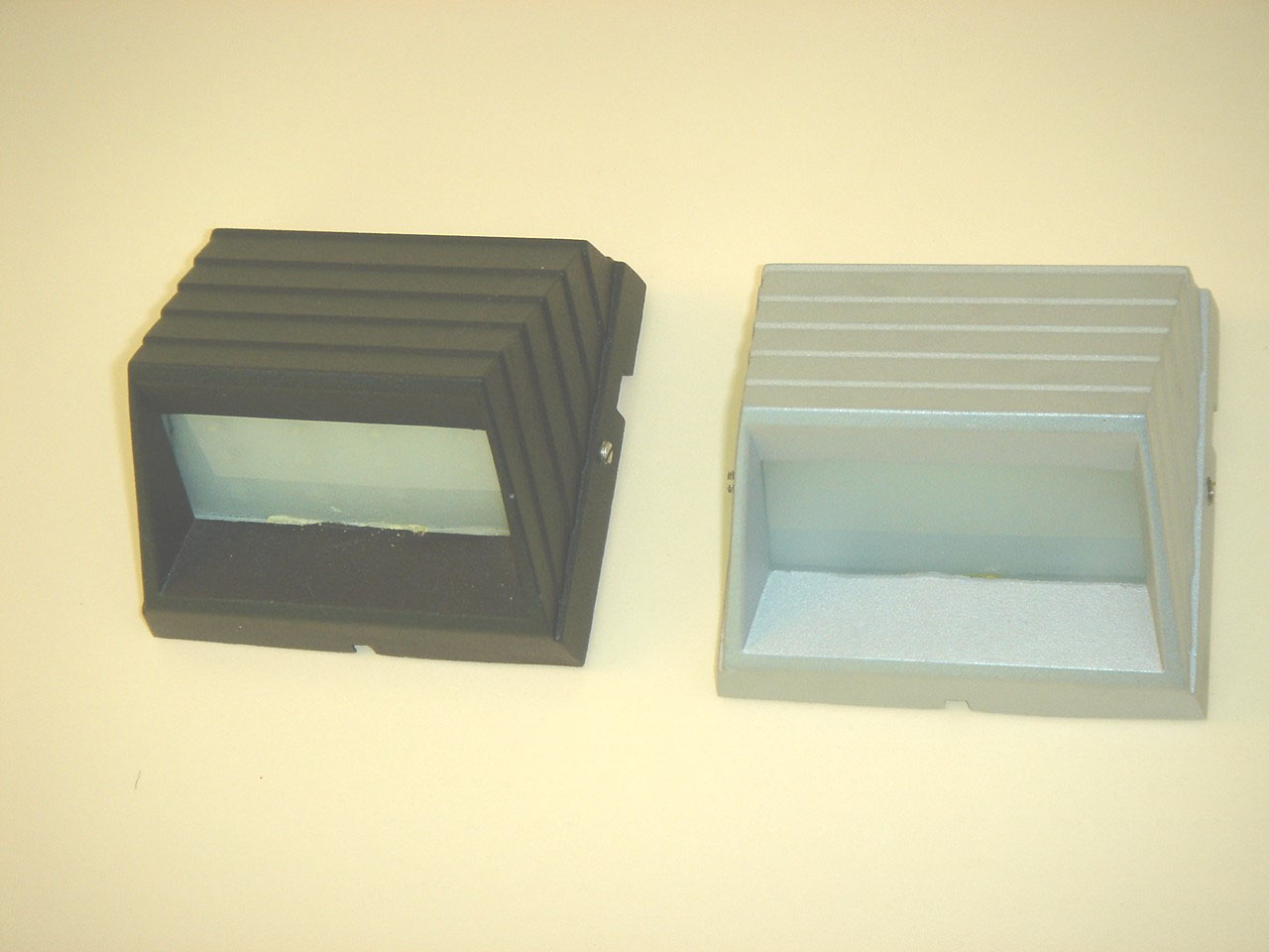 LED Square mount  IP44 240v  12pcs led
